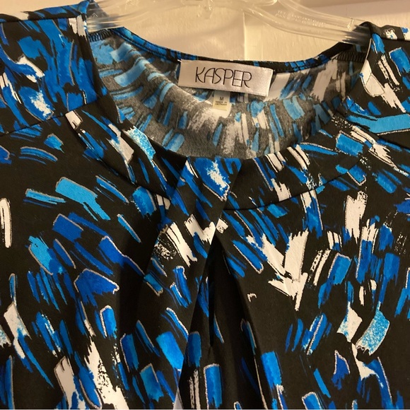 Blue Abstract Pattern Sleeveless Blouse - Picture 3 of 4